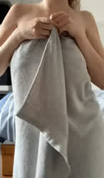 Towel slip : video clip