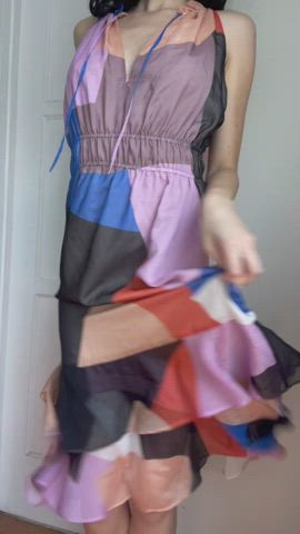 Could my hips and little naked body seduce you? : video clip