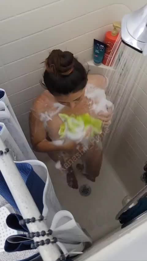 Nice and clean so we can get dirty! : video clip