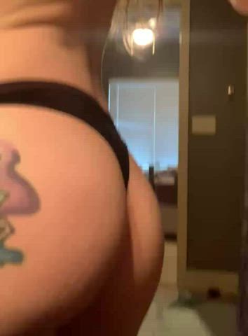 Have you ever tasted a redhead? : video clip