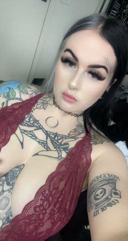 I'm the boss for tonight baby, check my profile to see more 😇 : video clip
