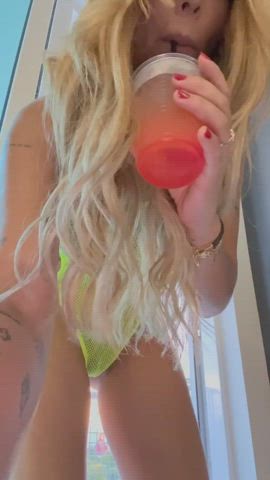 Feeling Extremely Horny 💦🥵 : video clip