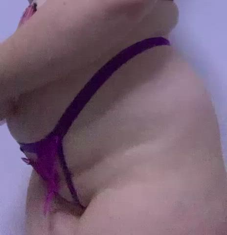 Might get bored and watch how to do a lap dance videos later or just cook my dinner idk😝 : video clip
