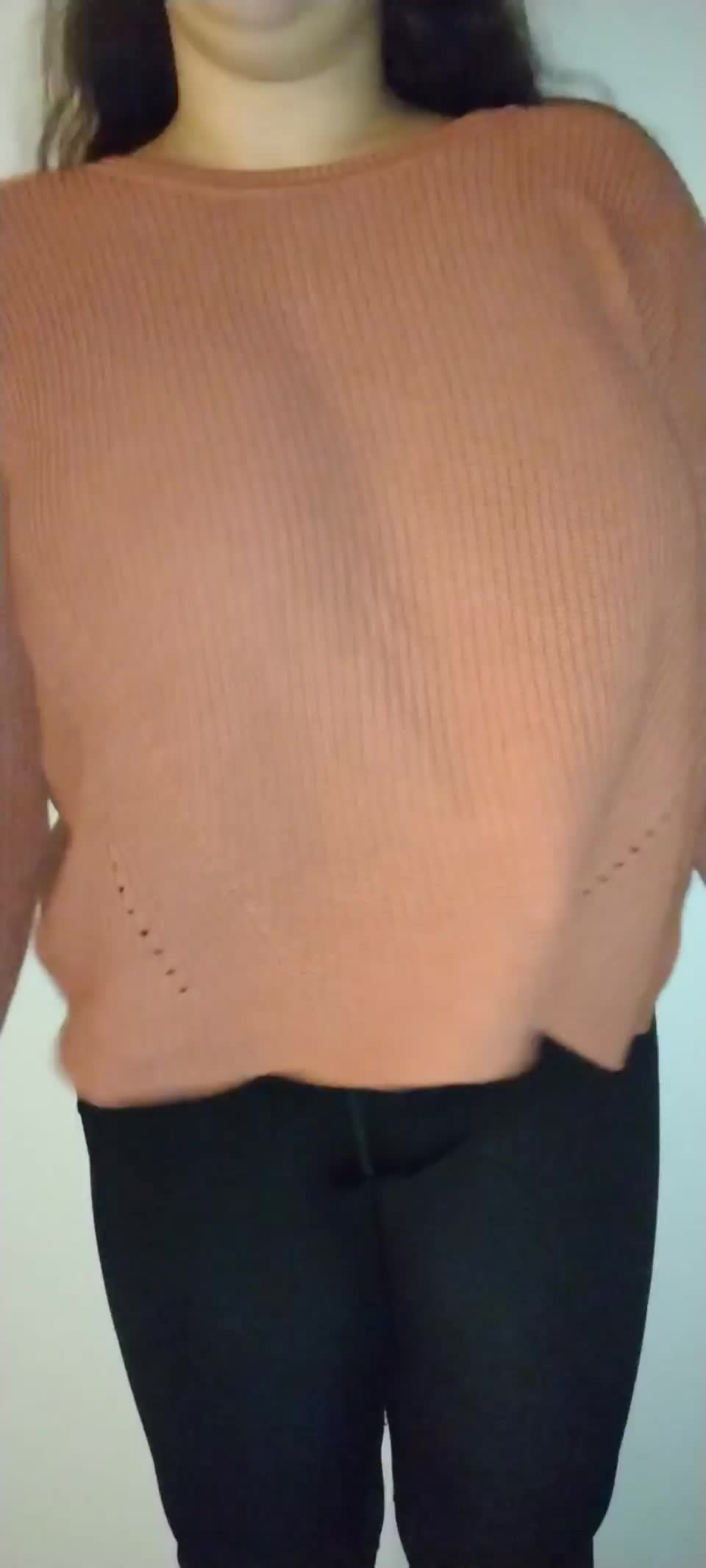 25 Year old amateur breeder 😈 Come take me : video clip
