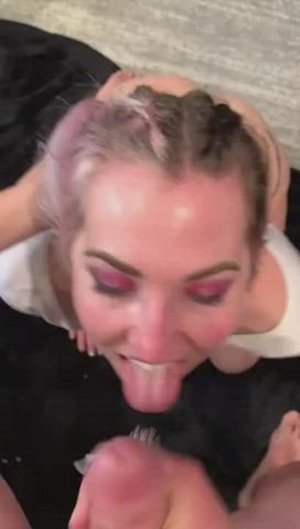 Babe takes thick load on her face💦💦 : video clip