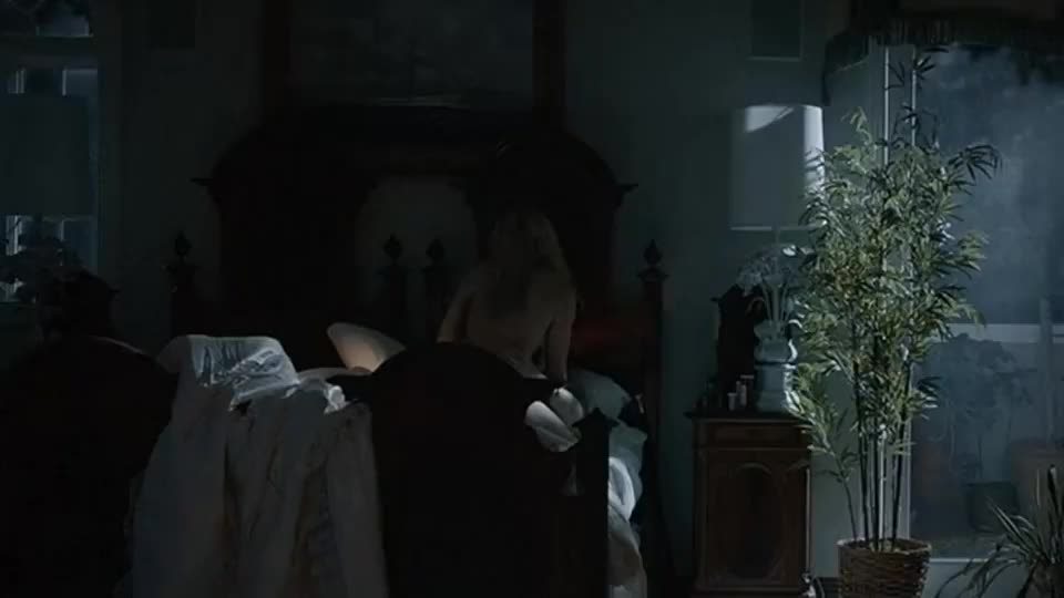 Peyton List with Jigsaw : video clip