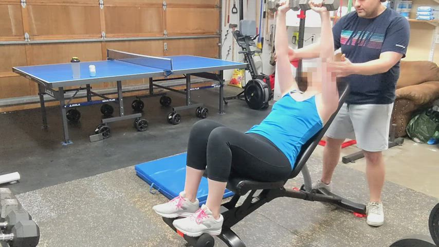 Personal Trainer Fucks Client To Orgasm - TOYST_OF [OC] : video clip