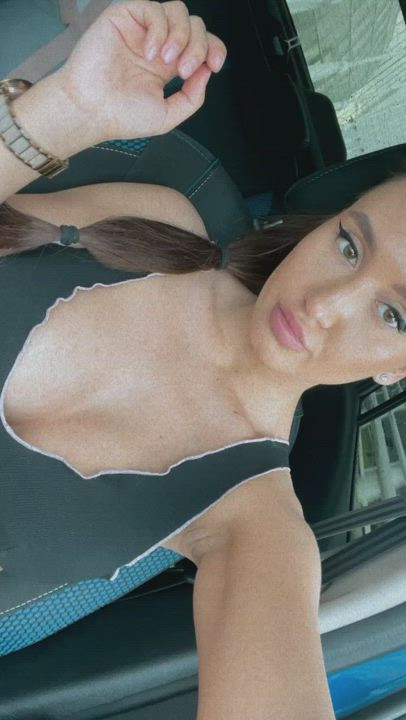 Hope my body makes you horny : video clip