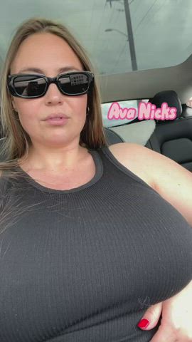 Would you give me 5 stars if I was your Uber? : video clip