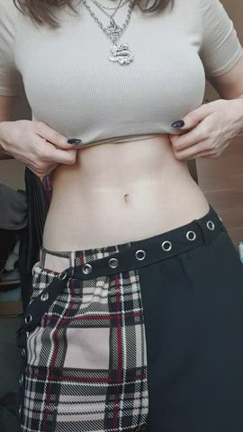Reddit Say Hello To My Boobs : video clip