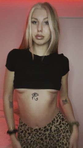I want to make your cock hard 🍆 🍆 🍆 : video clip