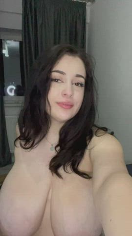 Wanna feel them bounce on your face? 32yo single mom : video clip