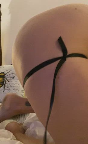 I've been looking to show you my booty a long time ago : video clip