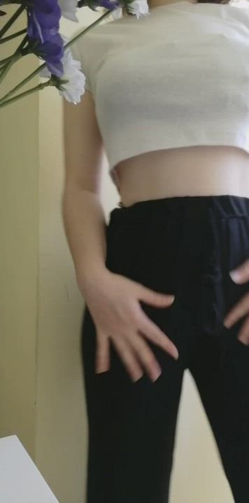 My innocent face wants to know how many guys got horny (19) : video clip