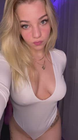 im just here do find a new daddy : video clip