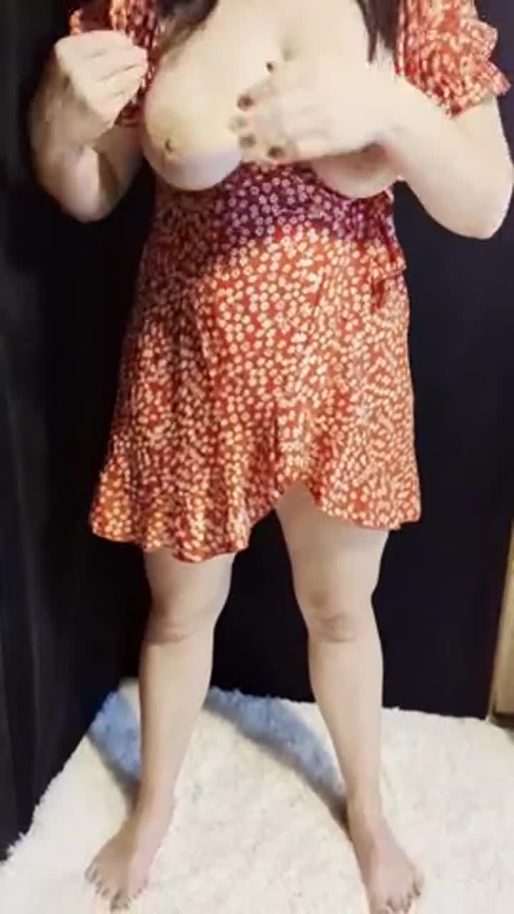 my bouncy hotwife titty drop : video clip