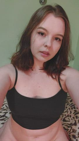 I like to sit on my face : video clip