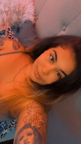 Rate me? 1-10 😈💦 : video clip