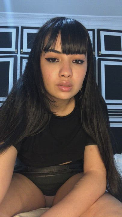 I want to let one lucky Redditor cum on my ass multiple times 😘🔥 : video clip