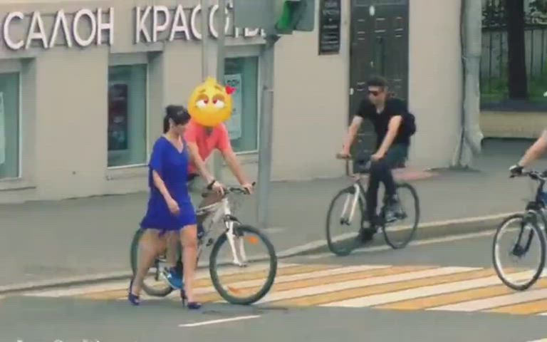I didn't want to, but what a body this skinny girl is! : video clip