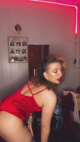 can i do lap dance with u? : video clip