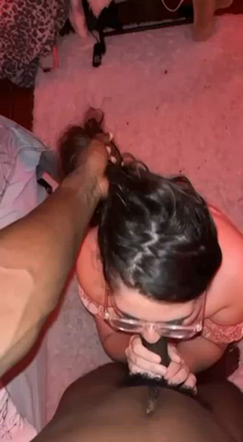 I will give a blowjob at any time of day : video clip