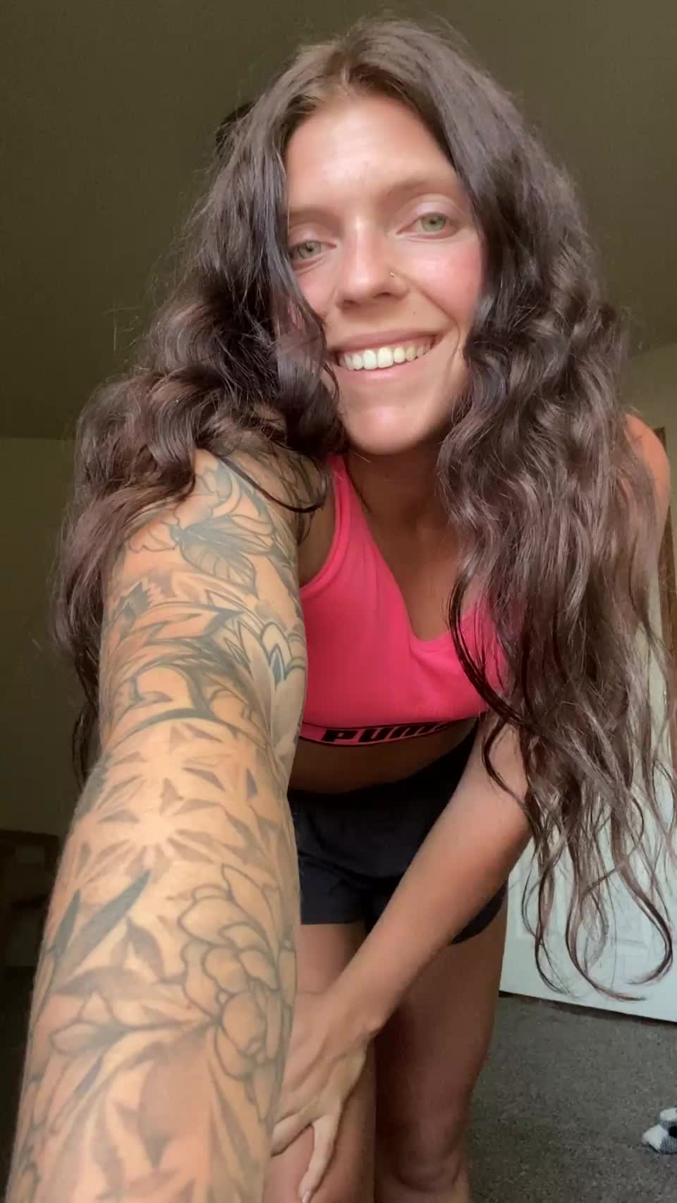 I love spreading my little ass for Reddit 🥰💕 : video clip