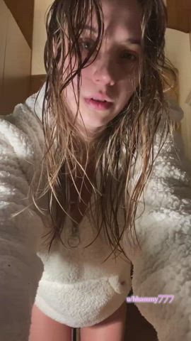 Enjoy my fresh pussy : video clip