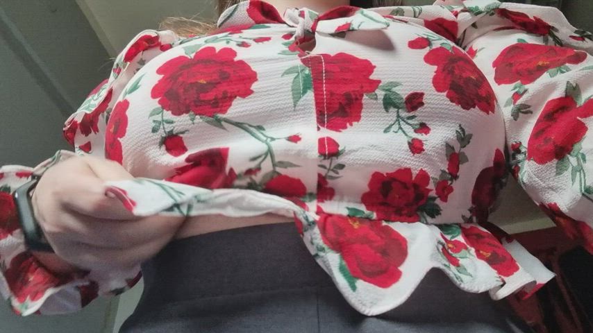 My tits like to jump : video clip
