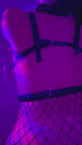 Slow motion doggy for a fat ass in fishnet : video clip