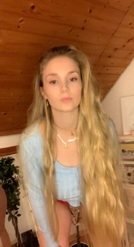 can i lend ur hands to hold them : video clip