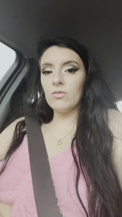 Just being slutty in traffic for no apparent reason 🙊🙈 : video clip