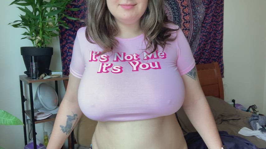 Feeling cute : video clip