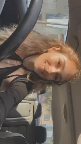 I hope you don’t mind me flashing you while I wait for my friend [GIF] : video clip