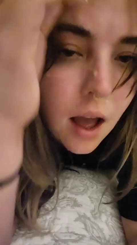 round 1 is on my face, now round 2 : video clip