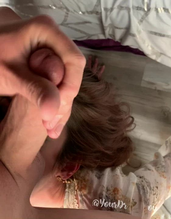 Love feeling that warm cum hit my face! : video clip