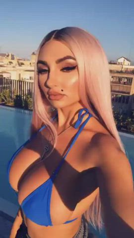 Just letting loose : video clip