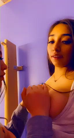 Nipple sucking : video clip