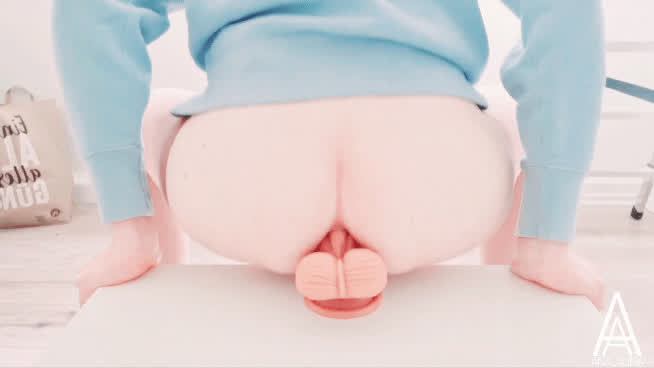 Its soooo Bigggg : video clip