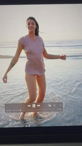 Who is this Goddess 😍 : video clip