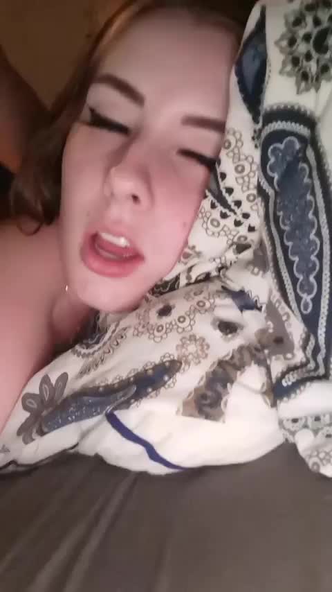 What usually happens when my friends hit me with the "u up?" text 😅💞 : video clip