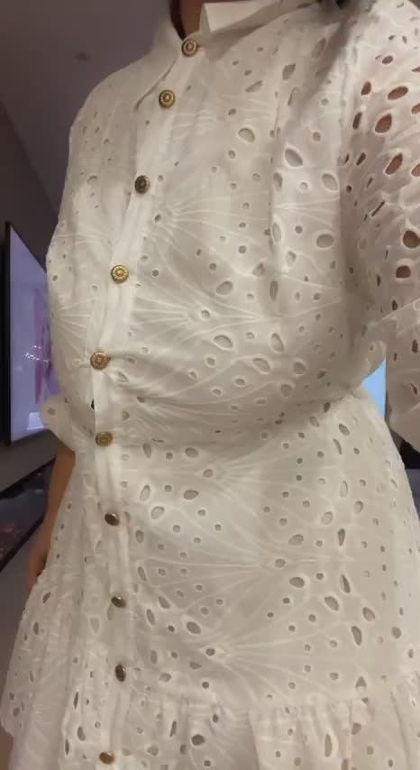 What’s better than a curvy girl in a harness? : video clip