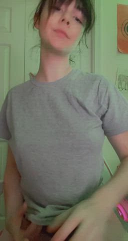lil titty drop for my fellow redditors ♡ : video clip