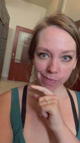 Found myself in the men’s dressing room of the historic bathhouse and just had to! [gif] : video clip