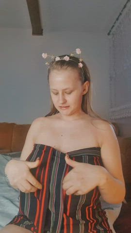 My boobs have grown again and I fit into fewer and fewer dresses. This one, thankfully, I will fit into. : video clip