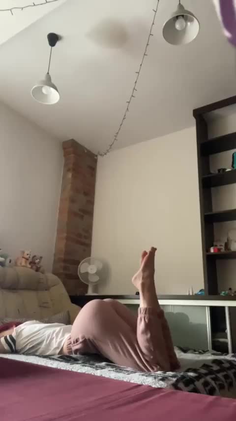 You like the view babe? : video clip