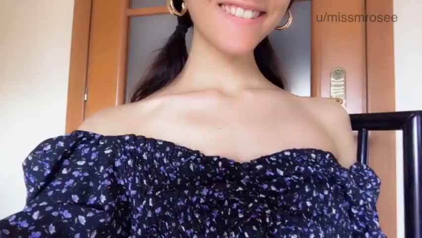 Are Italian pussies appreciated here? : video clip