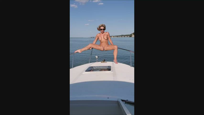 Getting Caught Full Nude On Boat : video clip
