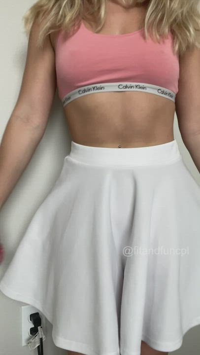 Would this be a good tennis outfit? : video clip