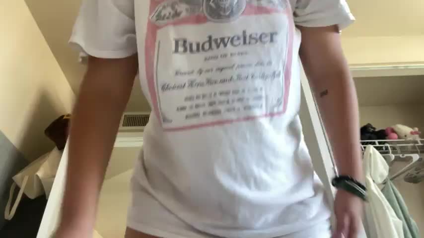Tired of not getting my pussy ate out : video clip